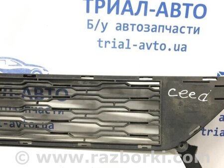 ФОТО Грати бампера центральна для KIA Ceed Киев