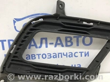 ФОТО Грати протитуманки права для KIA Ceed Киев