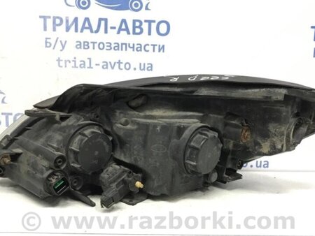 ФОТО Фара права галоген для KIA Ceed Киев
