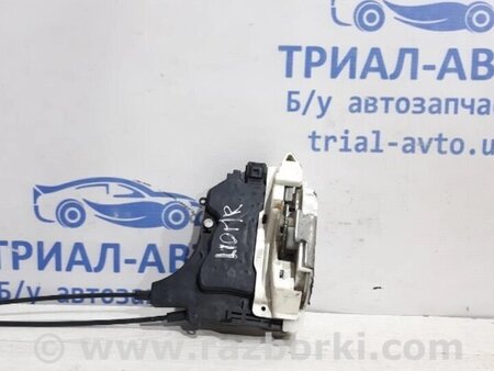 ФОТО Замок двері передній правий для Mitsubishi Lancer Киев