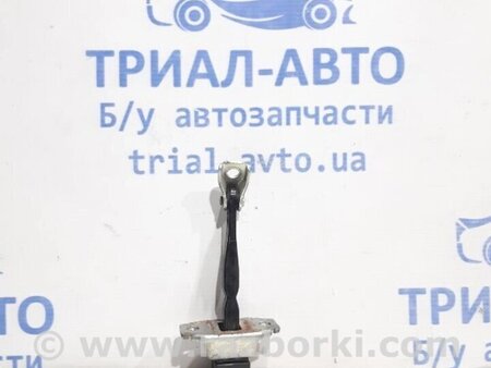 ФОТО Обмежувач дверей передній правий для Mitsubishi Lancer Киев