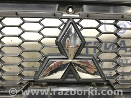 ФОТО Решітка радіатора Рестайлінг для Mitsubishi Outlander Киев
