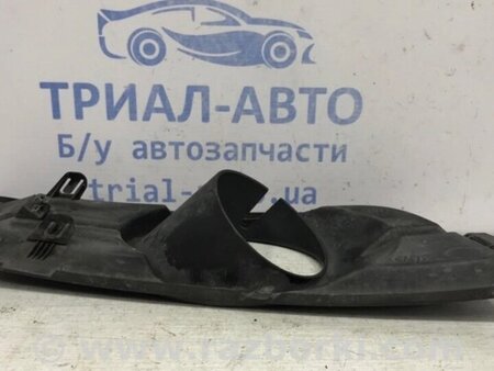 ФОТО Грати протитуманки права для Chevrolet Cruze J300 (2008-2016) Киев