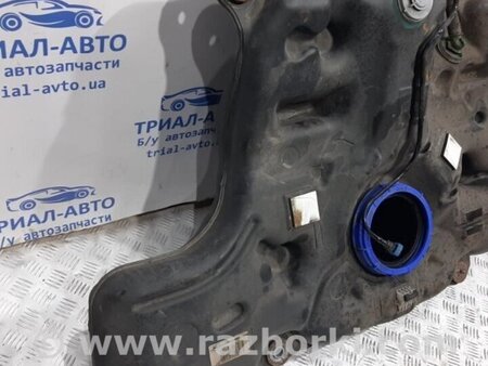 ФОТО Бак паливний пластик для Toyota Avensis T270 (10.2008-12.2012) Киев