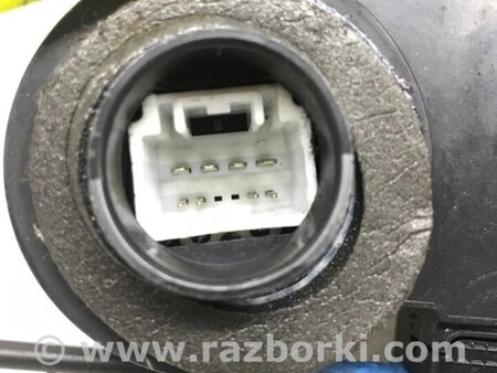 ФОТО Замок двері задній правий для Toyota Avensis T270 (10.2008-12.2012) Киев