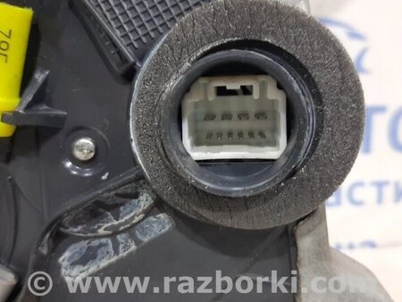 ФОТО Замок двері передній правий для Toyota Avensis T270 (10.2008-12.2012) Киев