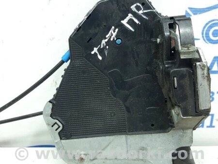 ФОТО Замок двері передній правий для Toyota Avensis T270 (10.2008-12.2012) Киев