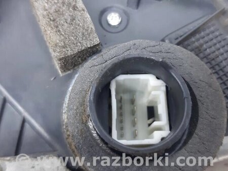 ФОТО Замок двері передній правий для Toyota Avensis T270 (10.2008-12.2012) Киев