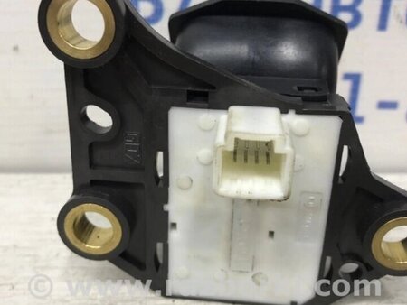 ФОТО Кнопка ручника для Toyota Avensis T270 (10.2008-12.2012) Киев