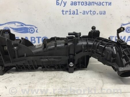 ФОТО Колектор впускний пластик для Toyota Avensis T270 (10.2008-12.2012) Киев