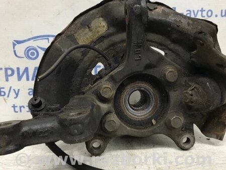 ФОТО Кулак поворотний правий зі маточкою для Toyota Avensis T270 (10.2008-12.2012) Киев