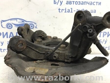 ФОТО Кулак поворотний правий зі маточкою для Toyota Avensis T270 (10.2008-12.2012) Киев