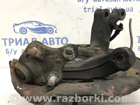 ФОТО Кулак поворотний правий зі маточкою для Toyota Avensis T270 (10.2008-12.2012) Киев