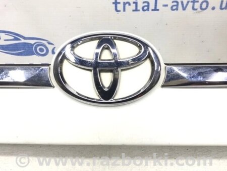 ФОТО Накладка кришки багажника для Toyota Avensis T270 (10.2008-12.2012) Киев