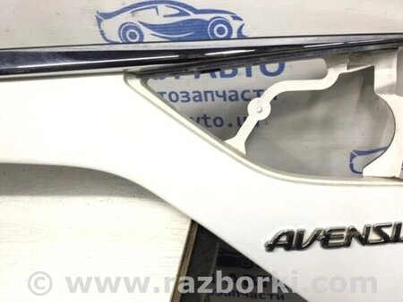 ФОТО Накладка кришки багажника для Toyota Avensis T270 (10.2008-12.2012) Киев
