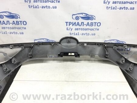 ФОТО Накладка кришки багажника для Toyota Avensis T270 (10.2008-12.2012) Киев