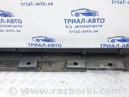 ФОТО Накладка порога зовнішня ліва для Toyota Avensis T270 (10.2008-12.2012) Киев
