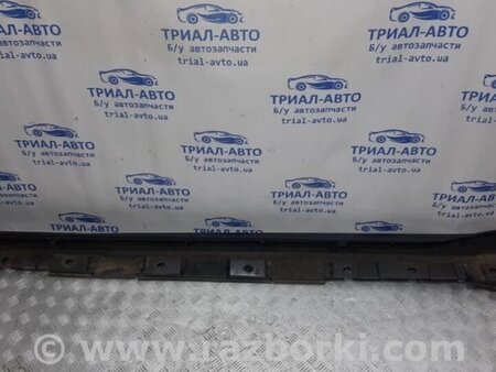 ФОТО Накладка порога зовнішня права для Toyota Avensis T270 (10.2008-12.2012) Киев