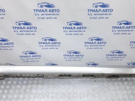 ФОТО Накладка порога зовнішня права для Toyota Avensis T270 (10.2008-12.2012) Киев