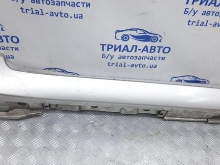 ФОТО Накладка порога зовнішня права для Toyota Avensis T270 (10.2008-12.2012) Киев