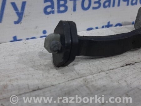 ФОТО Обмежувач дверей задній лівий для Toyota Avensis T270 (10.2008-12.2012) Киев