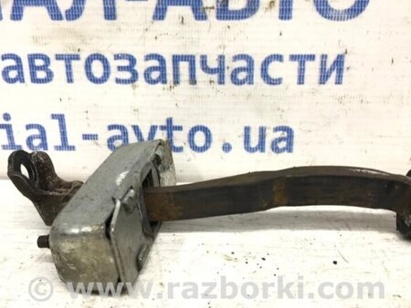 ФОТО Обмежувач дверей задній лівий для Toyota Avensis T270 (10.2008-12.2012) Киев