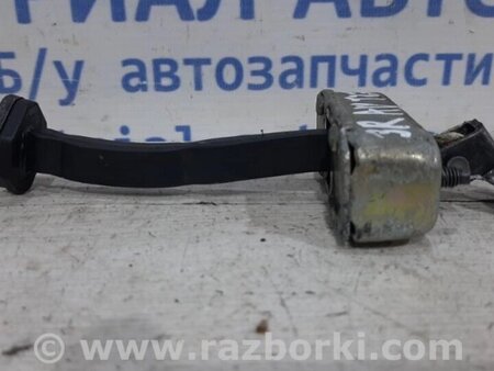 ФОТО Обмежувач дверей задній правий для Toyota Avensis T270 (10.2008-12.2012) Киев