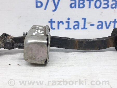 ФОТО Обмежувач дверей задній правий для Toyota Avensis T270 (10.2008-12.2012) Киев