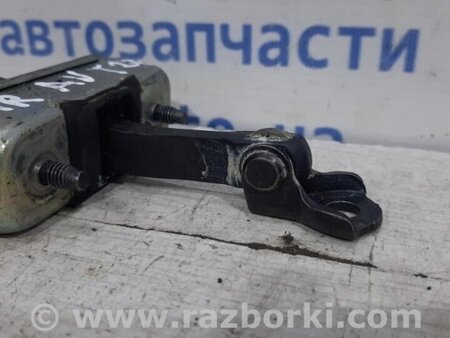 ФОТО Обмежувач дверей передній правий для Toyota Avensis T270 (10.2008-12.2012) Киев