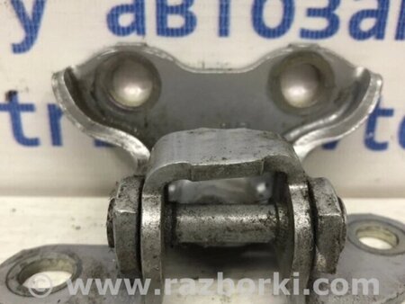 ФОТО Петля двері задньої лівої нижня для Toyota Avensis T270 (10.2008-12.2012) Киев