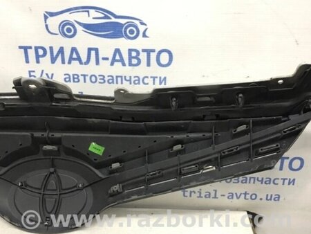 ФОТО Решітка радіатора для Toyota Avensis T270 (10.2008-12.2012) Киев