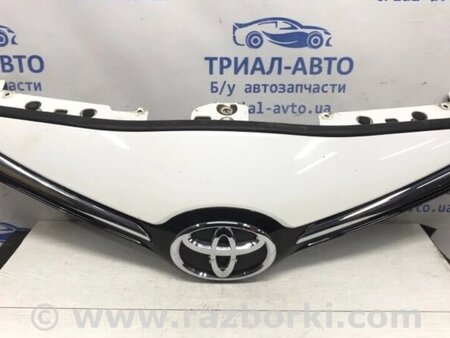 ФОТО Решітка радіатора для Toyota Avensis T270 (10.2008-12.2012) Киев