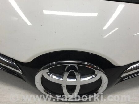ФОТО Решітка радіатора для Toyota Avensis T270 (10.2008-12.2012) Киев