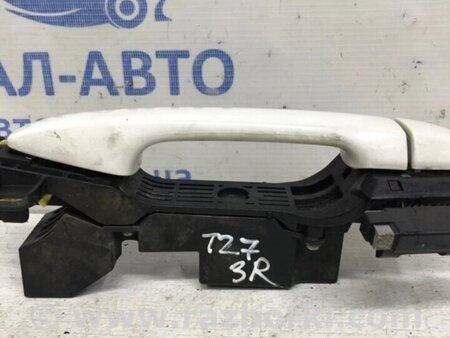 ФОТО Ручка дверей зовнішня задня права для Toyota Avensis T270 (10.2008-12.2012) Киев