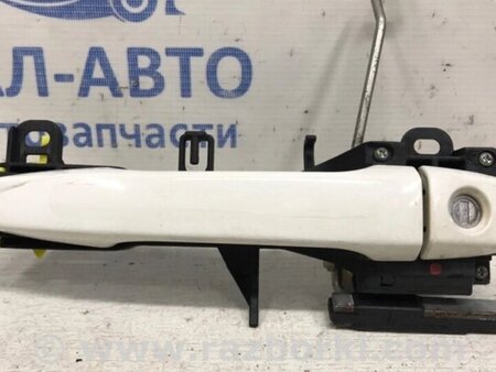 ФОТО Ручка дверей зовнішня передня права для Toyota Avensis T270 (10.2008-12.2012) Киев