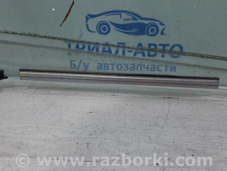 ФОТО Скло двері переднє праве для Toyota Avensis T270 (10.2008-12.2012) Киев