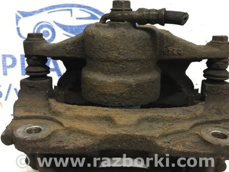 ФОТО Супорт передній правий для Toyota Avensis T270 (10.2008-12.2012) Киев