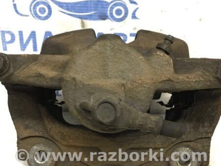 ФОТО Супорт передній правий для Toyota Avensis T270 (10.2008-12.2012) Киев
