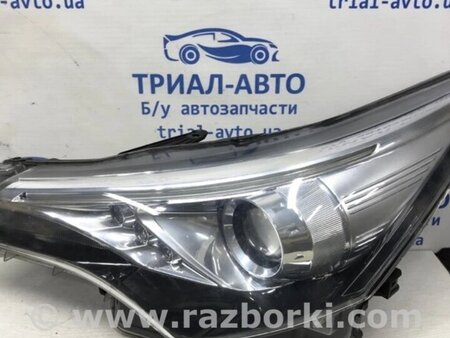 ФОТО Фара ліва галоген Рестайлінг для Toyota Avensis T270 (10.2008-12.2012) Киев