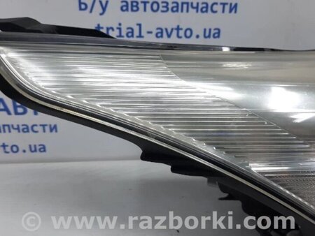 ФОТО Фара права для Toyota Avensis T270 (10.2008-12.2012) Киев