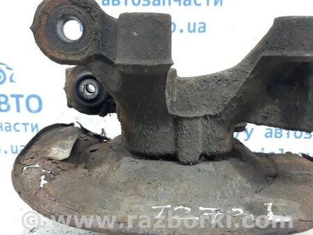 ФОТО Цапфа задня ліва зі маточкою для Toyota Avensis T270 (10.2008-12.2012) Киев