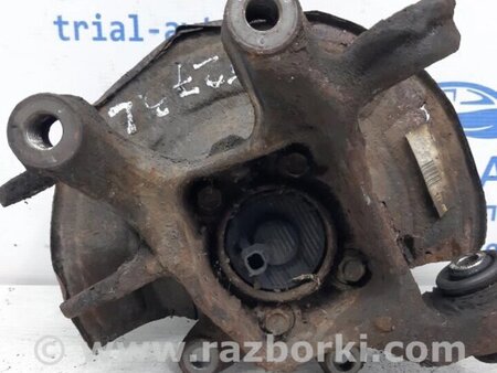 ФОТО Цапфа задня ліва зі маточкою для Toyota Avensis T270 (10.2008-12.2012) Киев
