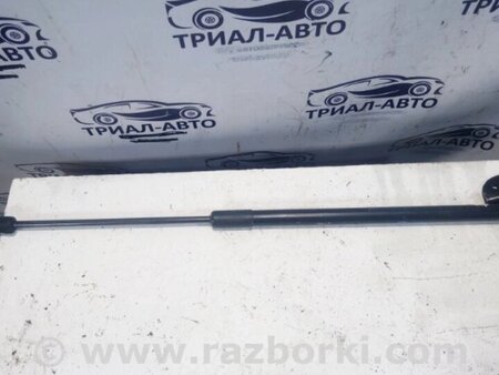 ФОТО Амортизатор кришки багажника для Ford Focus 3 (01.2010 - 03.2018) Киев