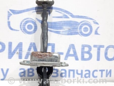 ФОТО Обмежувач дверей задній правий для Nissan Juke (10-19) Киев