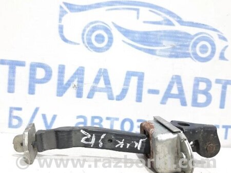 ФОТО Обмежувач дверей задній правий для Nissan Juke (10-19) Киев
