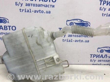 ФОТО Бачок омивача для Mazda 3 BM (2013-...) (III) Киев