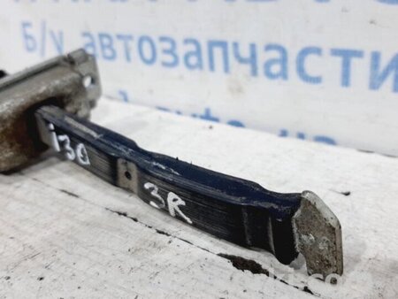 ФОТО Обмежувач дверей задній правий для Hyundai i30 Киев