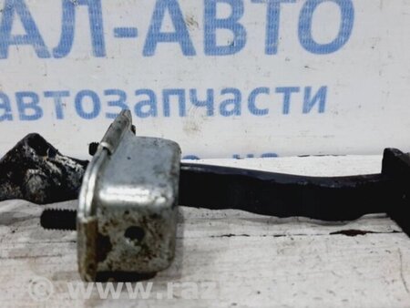 ФОТО Обмежувач дверей передній правий для Hyundai i30 Киев