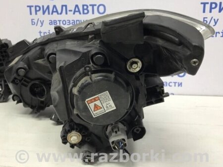 ФОТО Фара права Ксенон для Mazda 3 BM (2013-...) (III) Киев