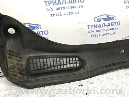 ФОТО Жабо під лобове скло (пластик) для Ford Kuga Киев